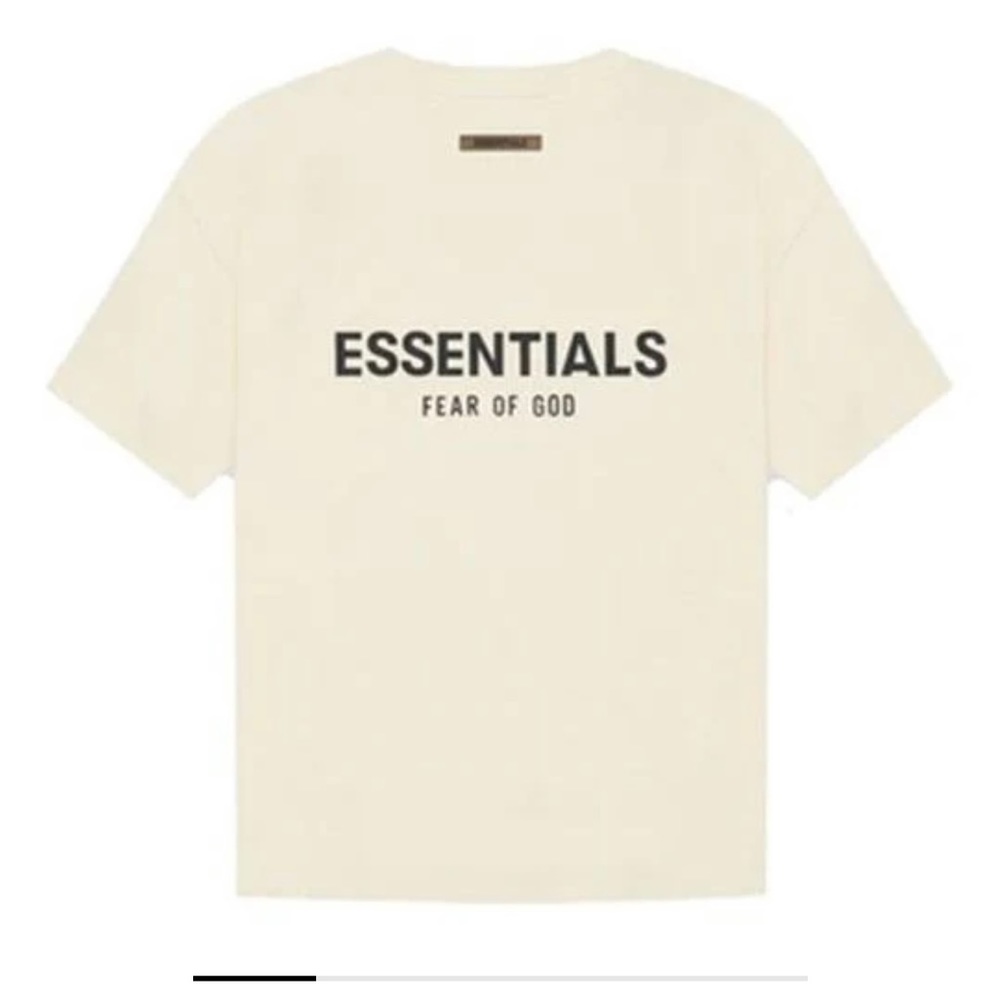 NWT ESSENTIALS men’s T-shirt
